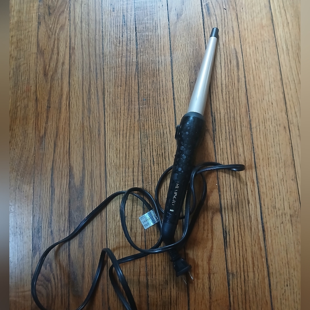 Remington - Women's Ceramic, Swivel Cord Hair Curling Wand. Model #CI56W1